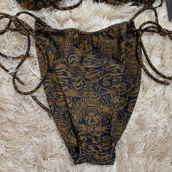 NEW Rare Ed Hardy Tiger String Bikini Size XL - Picture 5 of 7